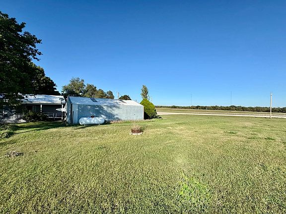 5th image of 381 N 139th Rd
