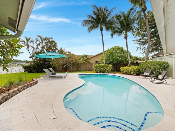 2721 SW 81st Way, Davie, FL 33328