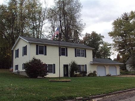 1st image of 16 Goodrich Ave