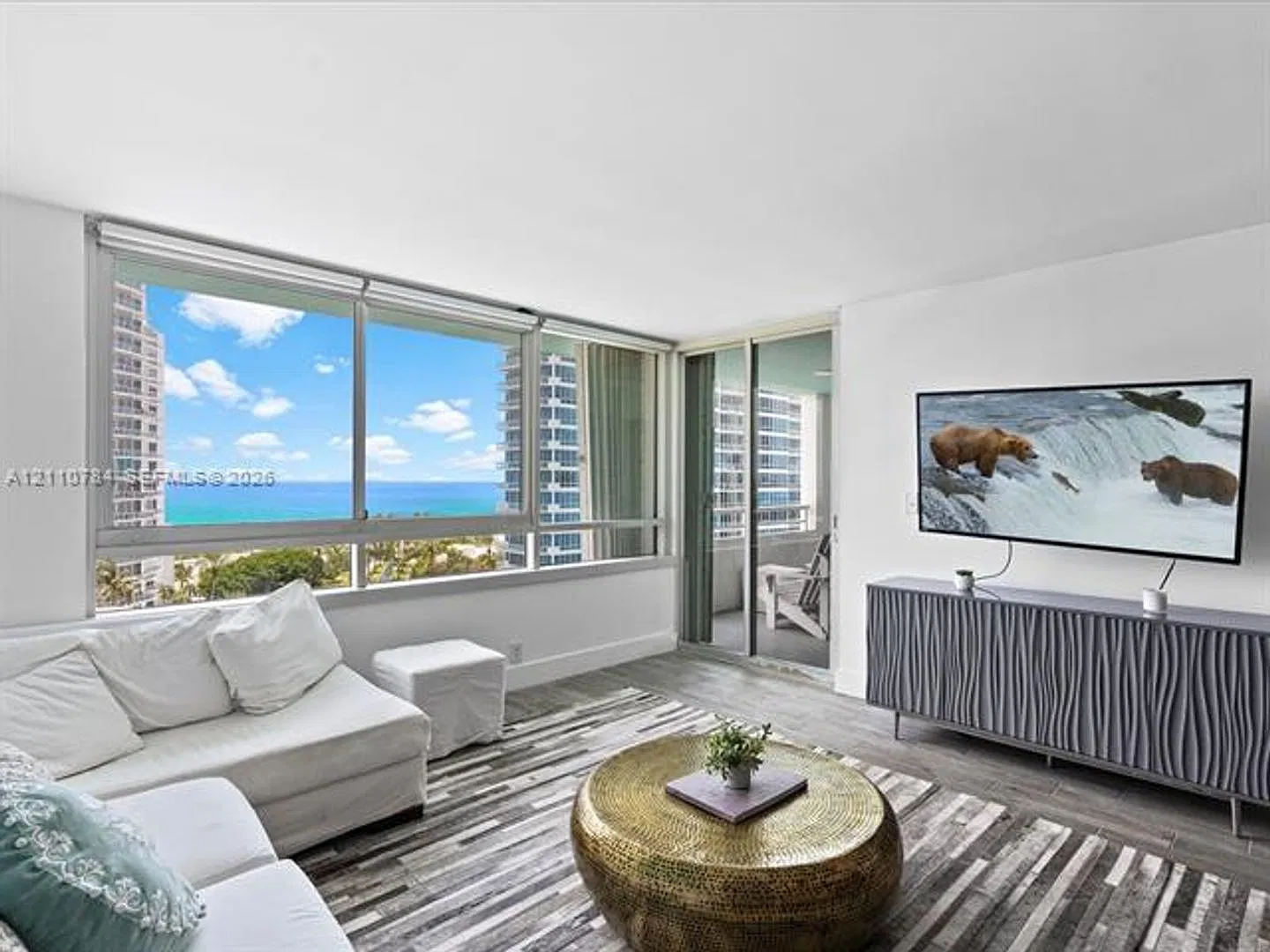 400 S Pointe Dr cu-1102, Miami Beach, FL 33139 — Photo 3