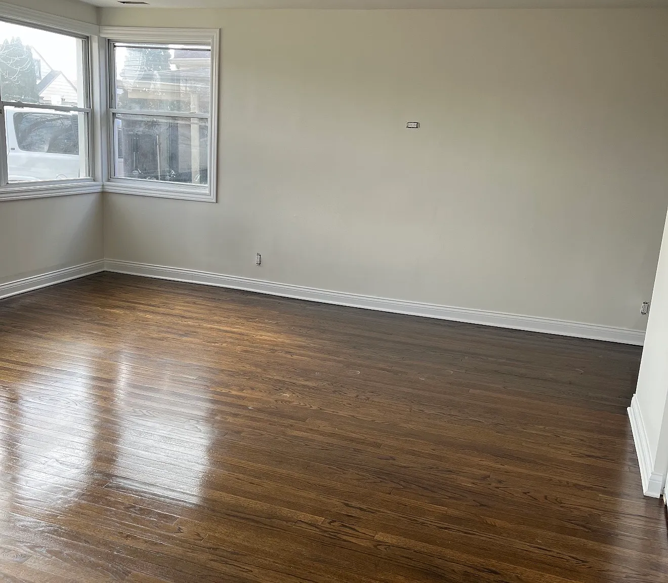 4 bed, 1500 sqft, $4,200 — Photo 4