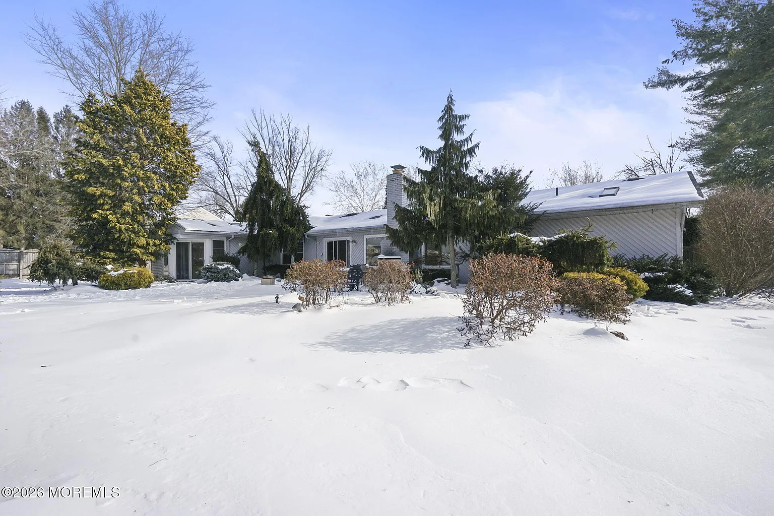 330 Plymouth Drive photo 1