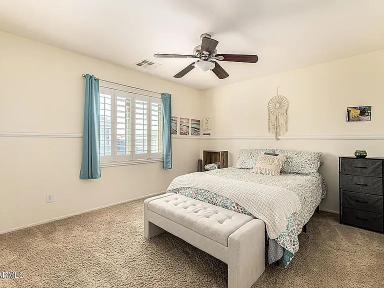 2858 E Shannon St — Photo 16