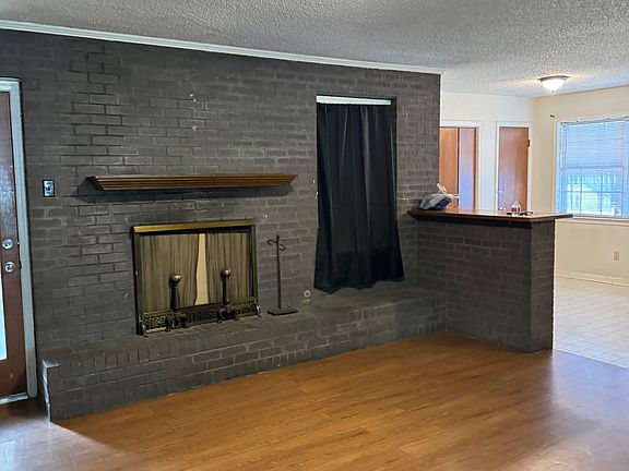 2nd image of 1273 Heathcliff Dr