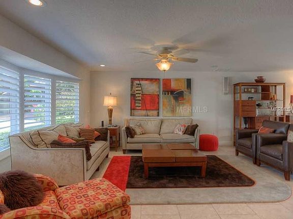3rd image of 108 11th St E
