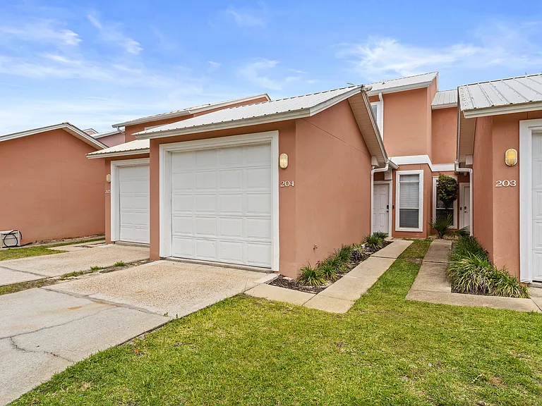 450 S Geronimo St #204 — Photo 40