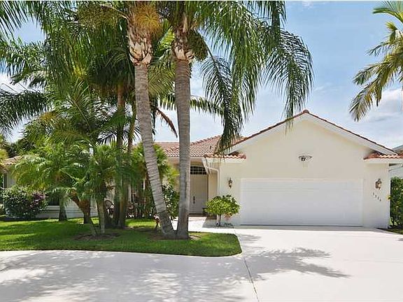 5th image of 3339 SE River Vista Dr