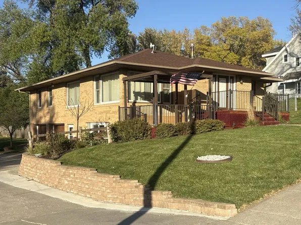 200 E Elm St, Bloomfield, NE 68718
