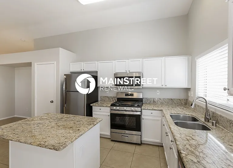 5351 Reardon Ct — Photo 6