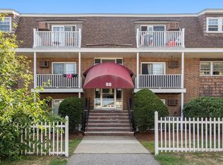 88 Beacon St APT 7, Lawrence, MA 01843