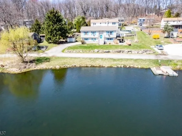 106 Starlight Rd, West Milford Twp., NJ 07480