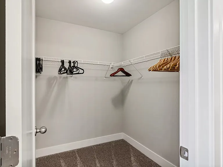 2535 W Towne St — Photo 14