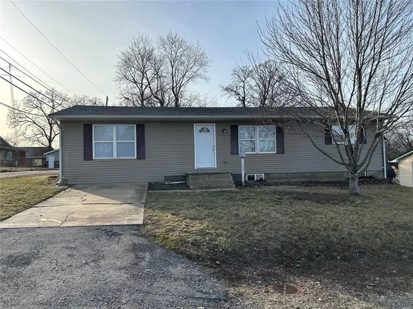 15 Hobart St, Sullivan, MO 63080