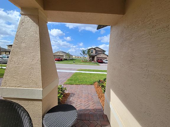 3rd image of 902 Bent Creek Dr