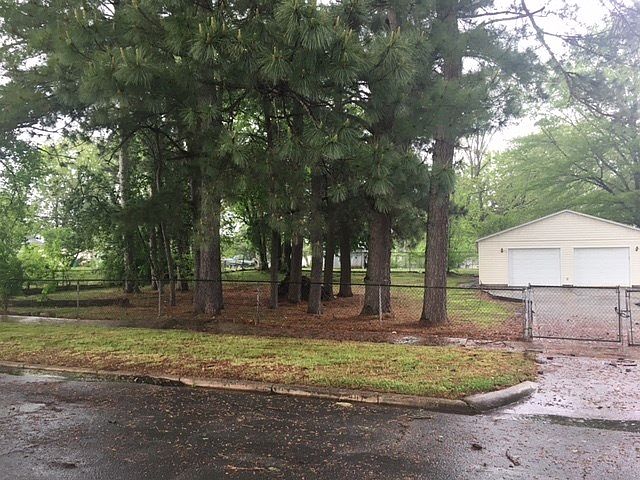 2nd image of 2501 12th Ave