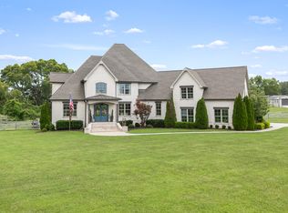 825A Douglas Bend Rd, Gallatin, TN 37066