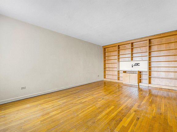 5th image of 82-40 Austin St Floor 6