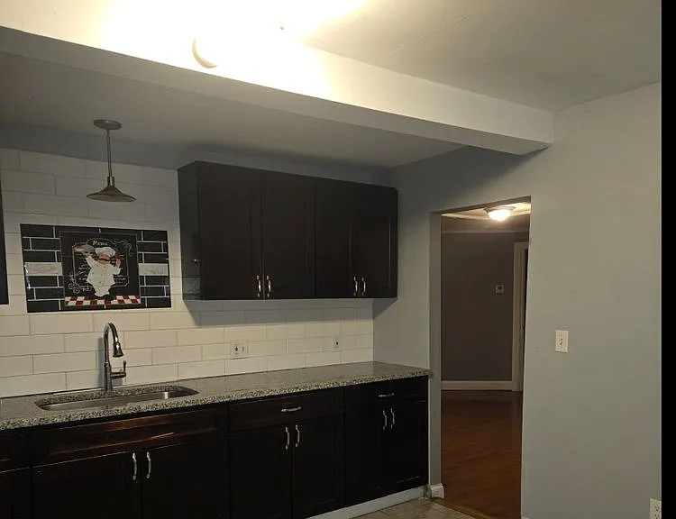 70 Hamilton Ave #B — Photo 2