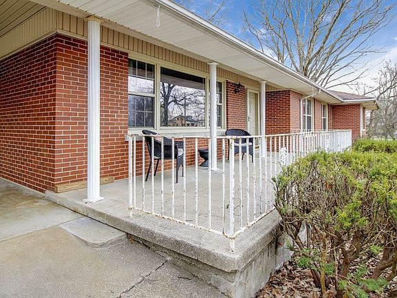 4th image of 612 N West St