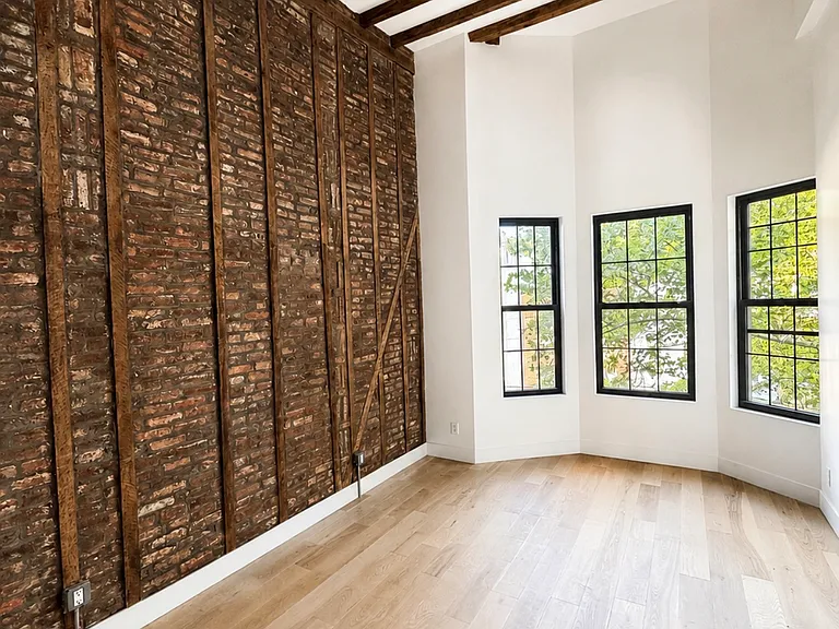 74 Sutton St #PENTHOUSE — Photo 9