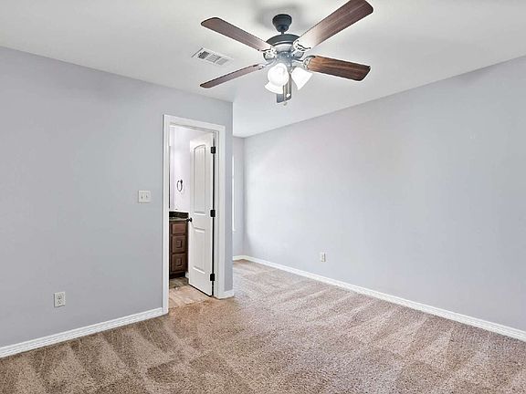 5th image of 725 Dominik Dr