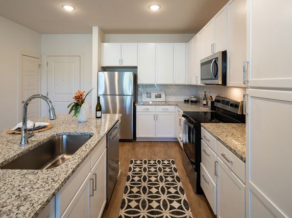 900 Buice Lake Pkwy #6101