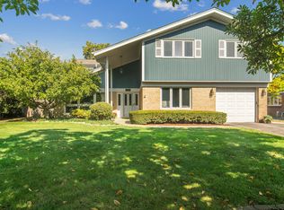 1342 Pine St, Glenview, IL 60025