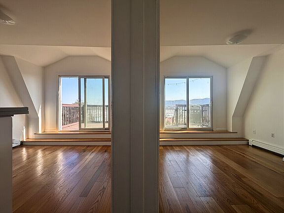 4th image of 498 Liberty St #3