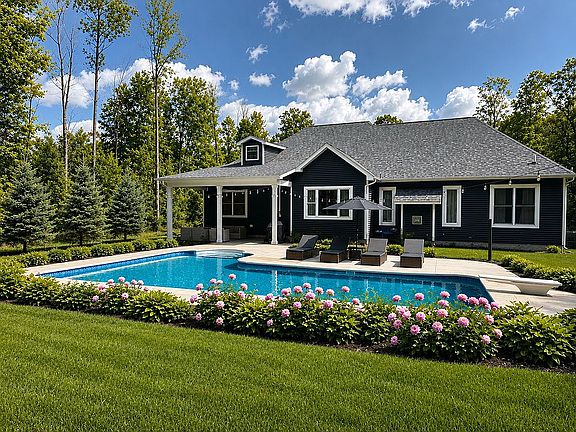 4th image of 5017 Hidden Ridge Dr