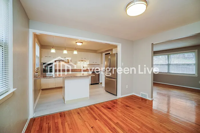 614 Fort Couch Rd — Photo 5