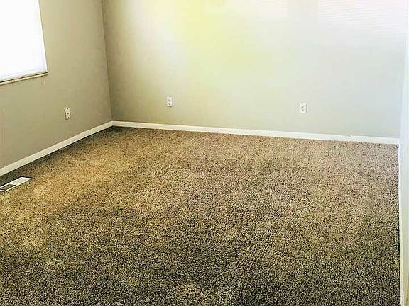 5th image of 2 Lakeland Ct