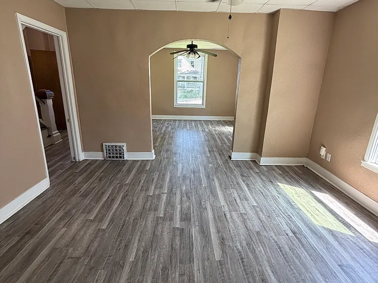 5235 Walker Ave — Photo 22