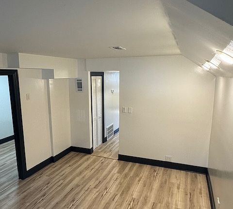 4th image of 3325 N Central Park Ave #B
