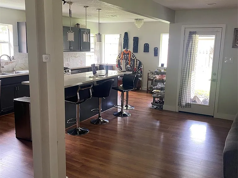 12930 Kimberley Ln — Photo 7