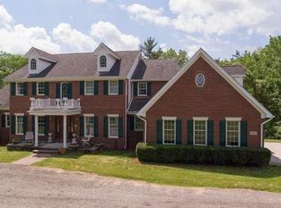 5525 Willow Rd, Saline, MI 48176