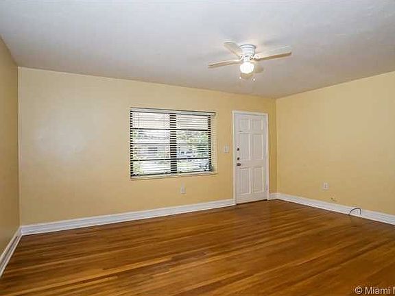 5th image of 540 De Soto Dr