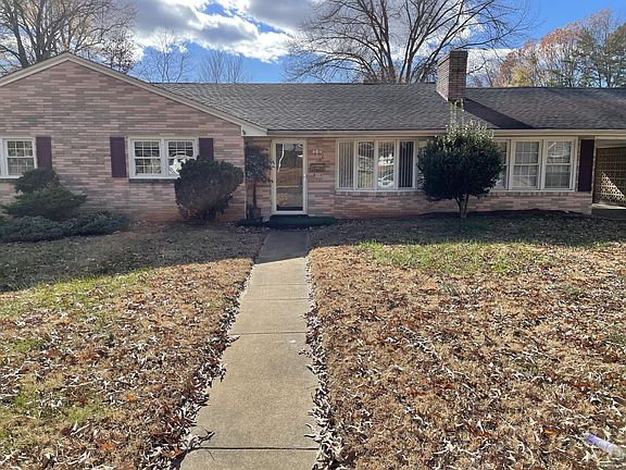2nd image of 124 Druid Ln