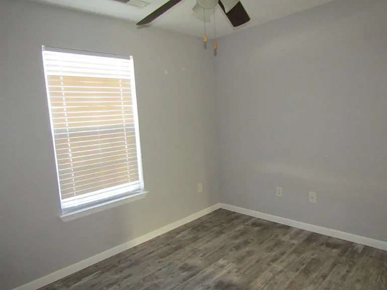 151 Heath Dr — Photo 19