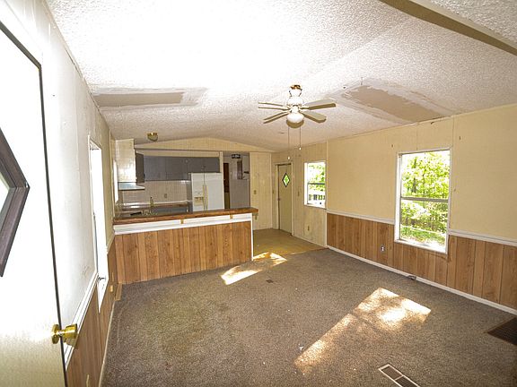 4th image of 4847 County Road 329