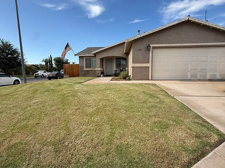 1105 Apple Way — Photo 11