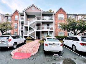 14 Cheverny Ct, Trenton, NJ