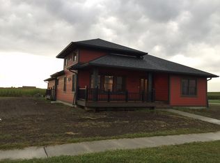 533 Sycamore St, Dallas Center, IA 50063