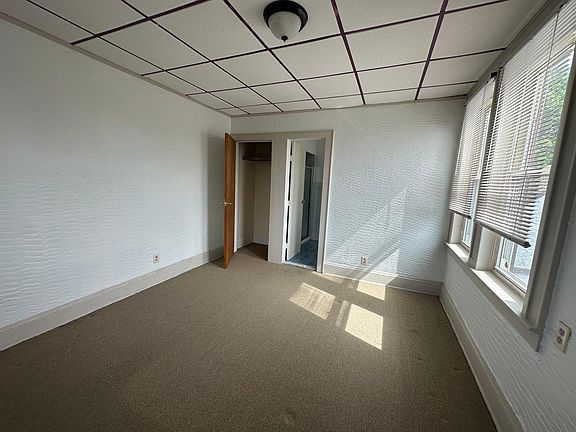 4th image of 11 Brower Ave #A