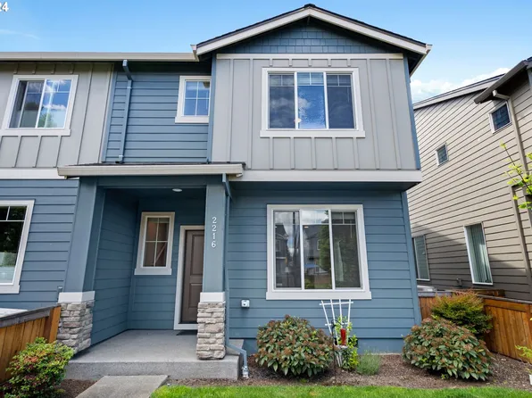2216 NE Four Seasons Ln, Vancouver, WA 98684