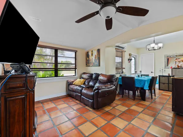 5077 NE 17th Drive, Pompano Beach, FL 33064