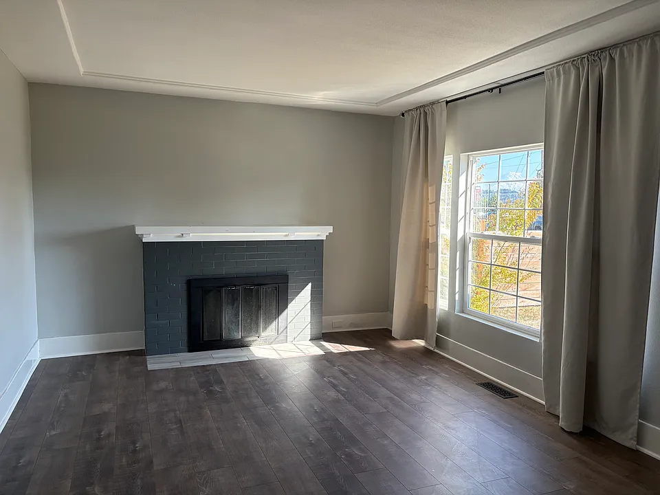 721 W Stewart