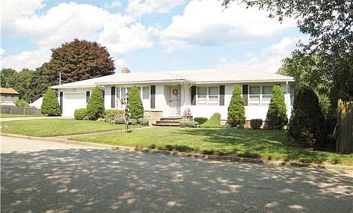 1st image of 162 Bradford Ave