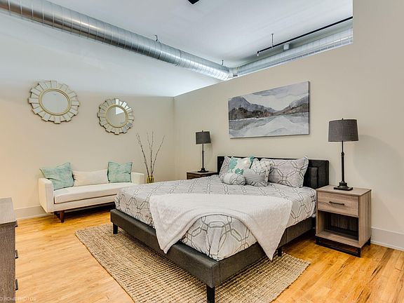 5th image of 1432 W 21st St #317