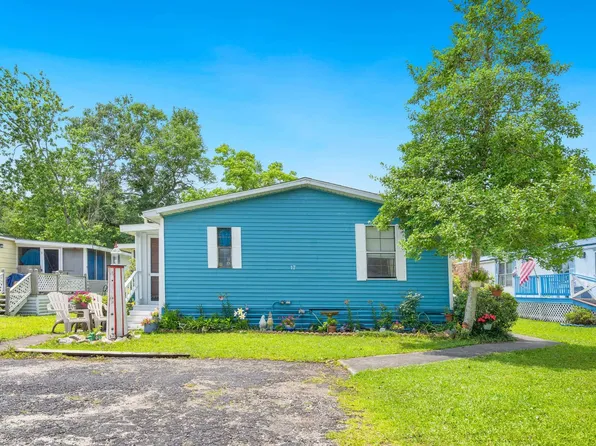 17 Crooked Island Circle, Murrells Inlet, SC 29576