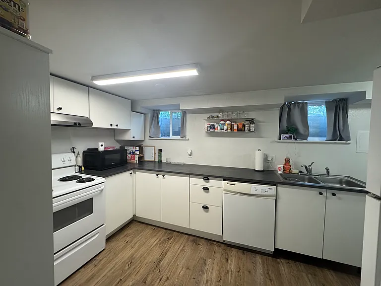 885 S 50 W #BASEMENT — Photo 5
